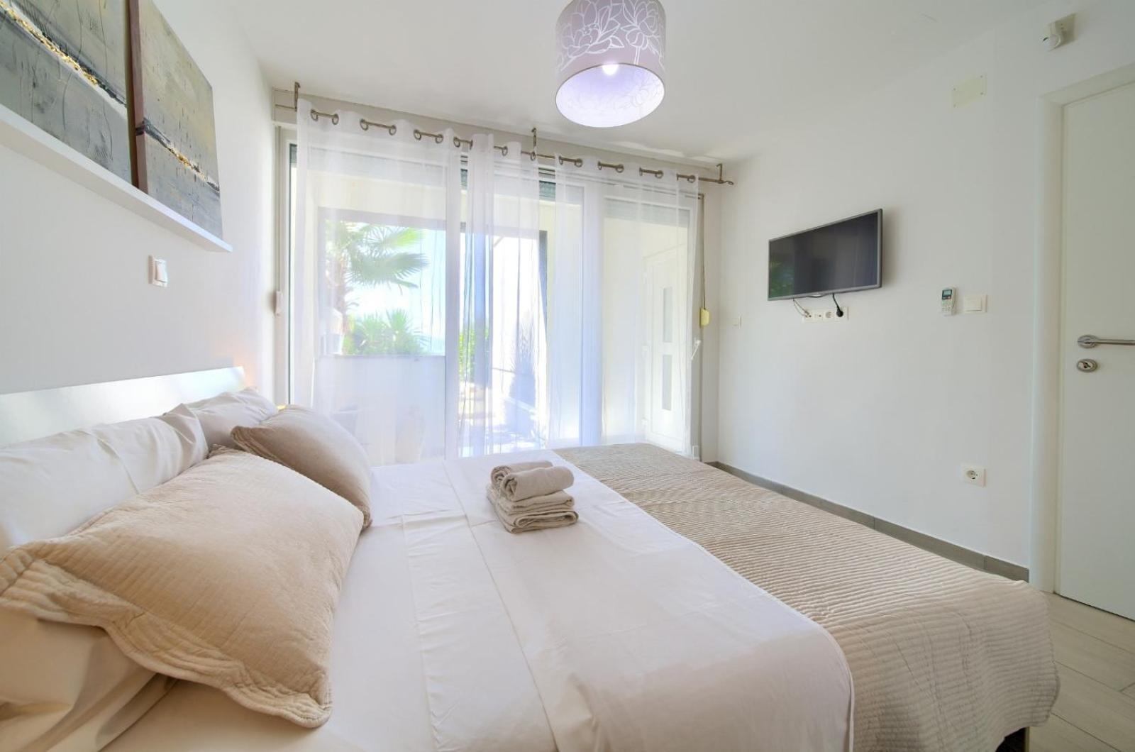 Apartment Sasso Bianco With The Private Pool Нівице Екстер'єр фото